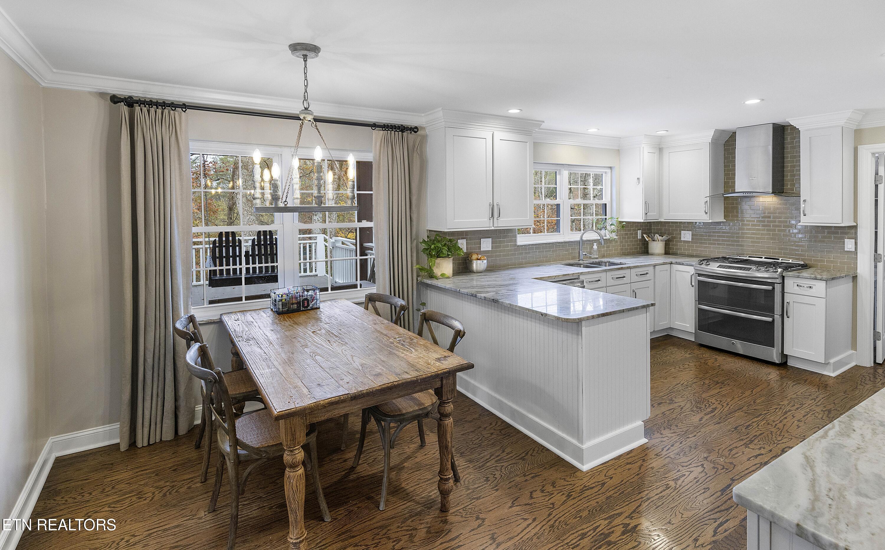 1503 Rudder Lane Knoxville, TN 37919 - Photo 10 of 34 10_Eat In Kitchen