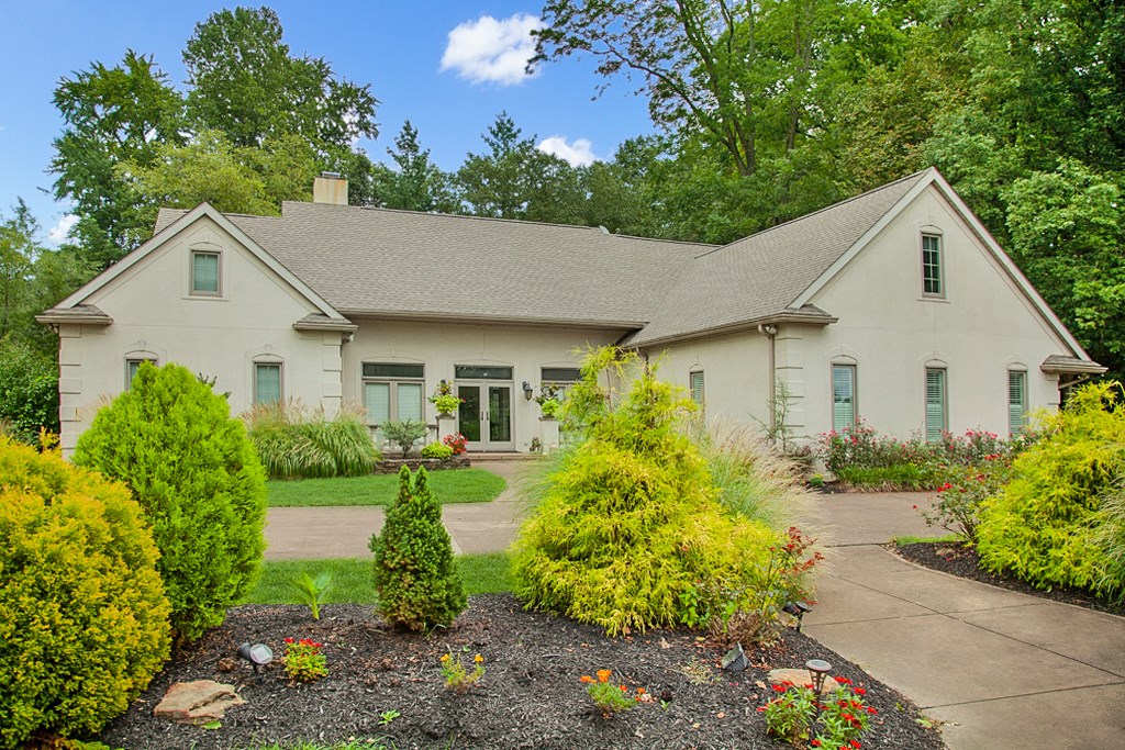 11501 Blue Grass Road Evansville, IN 47725 - Photo 1 of 36 Gallery Image 1