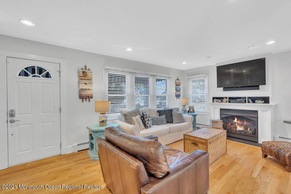 220 13th Avenue Belmar, NJ 07719 - Photo 10 of 44 020_dsc07487