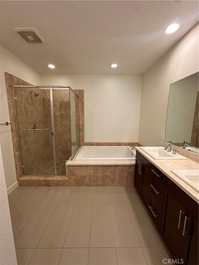 27 Soho Irvine, CA 92612 - Photo 15 of 69