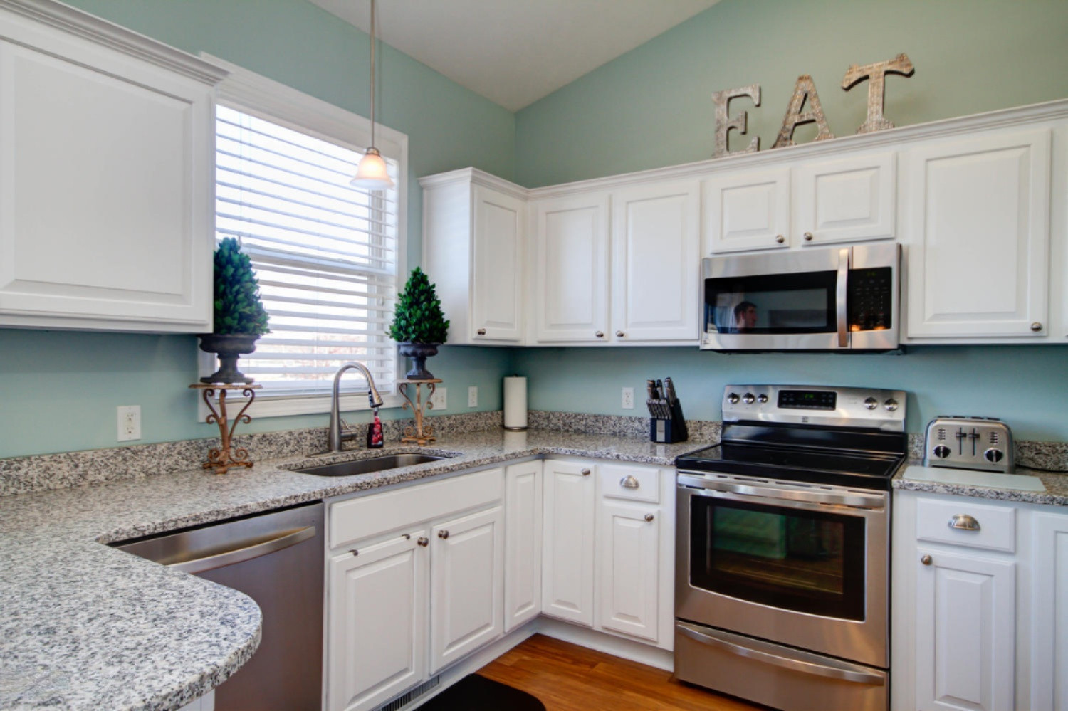 8580 Haystack Southeast Caledonia, MI 49316 - Photo 14 of 27 Kitchen with granite couter tops