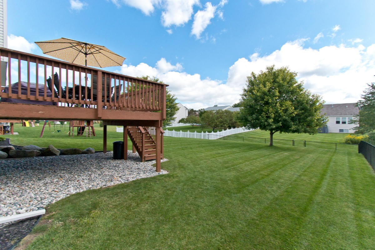 8580 Haystack Southeast Caledonia, MI 49316 - Photo 3 of 27 Deck off eating area