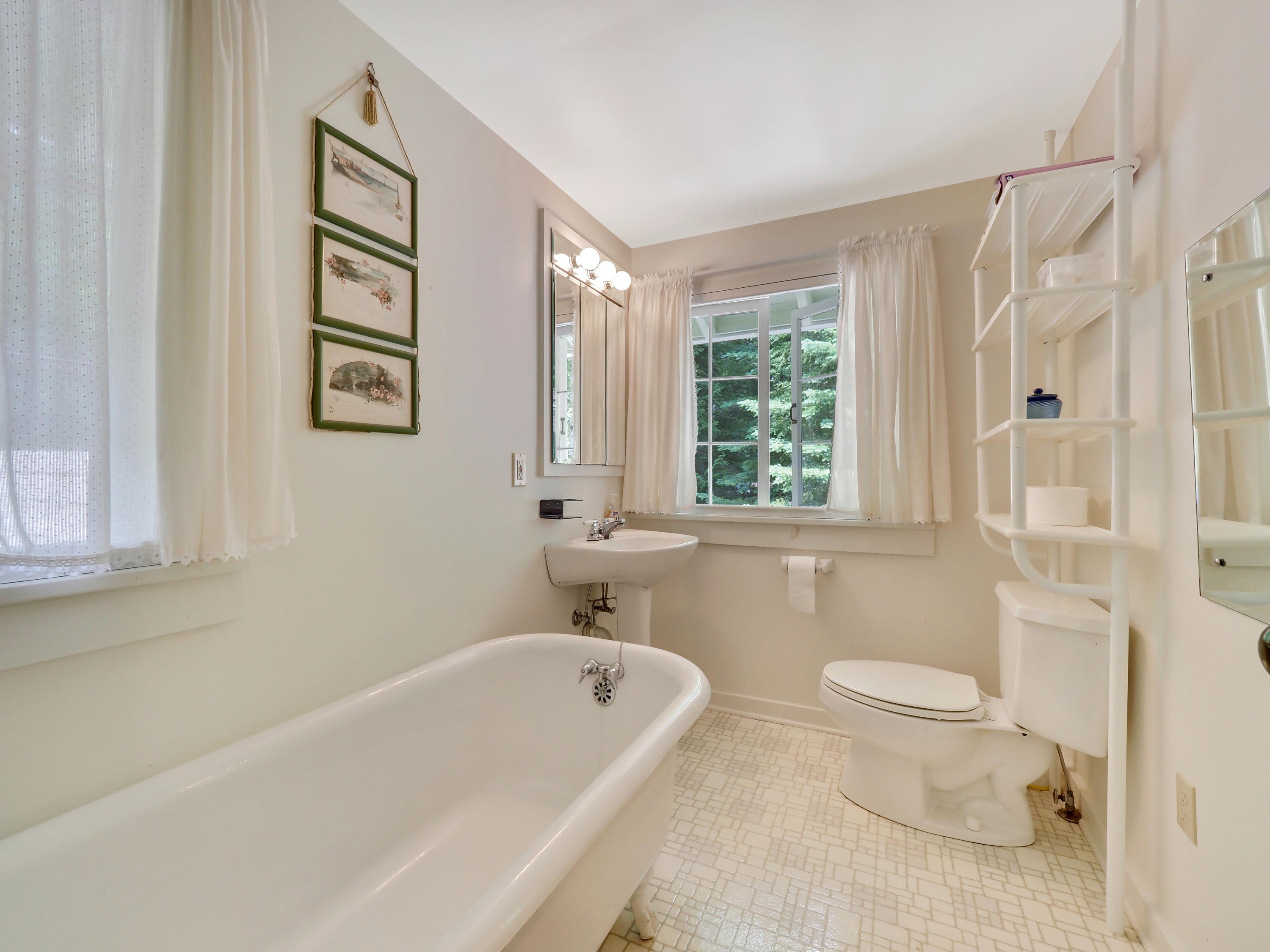 1841 Resort Road Alanson, MI 49706 - Photo 38 of 60 Gallery Image 38