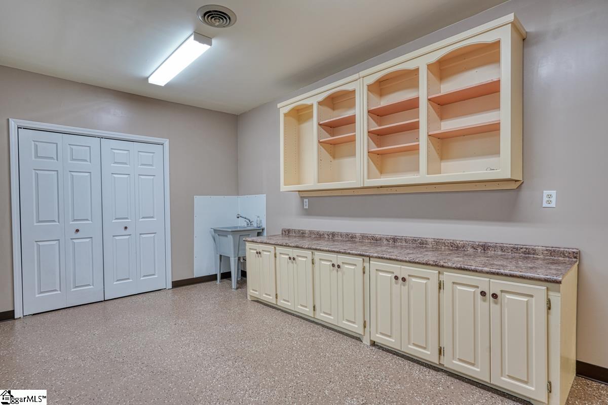 2270 Old Furnace Road Boiling Springs, SC 29316 - Photo 15 of 36 Gallery Image 15