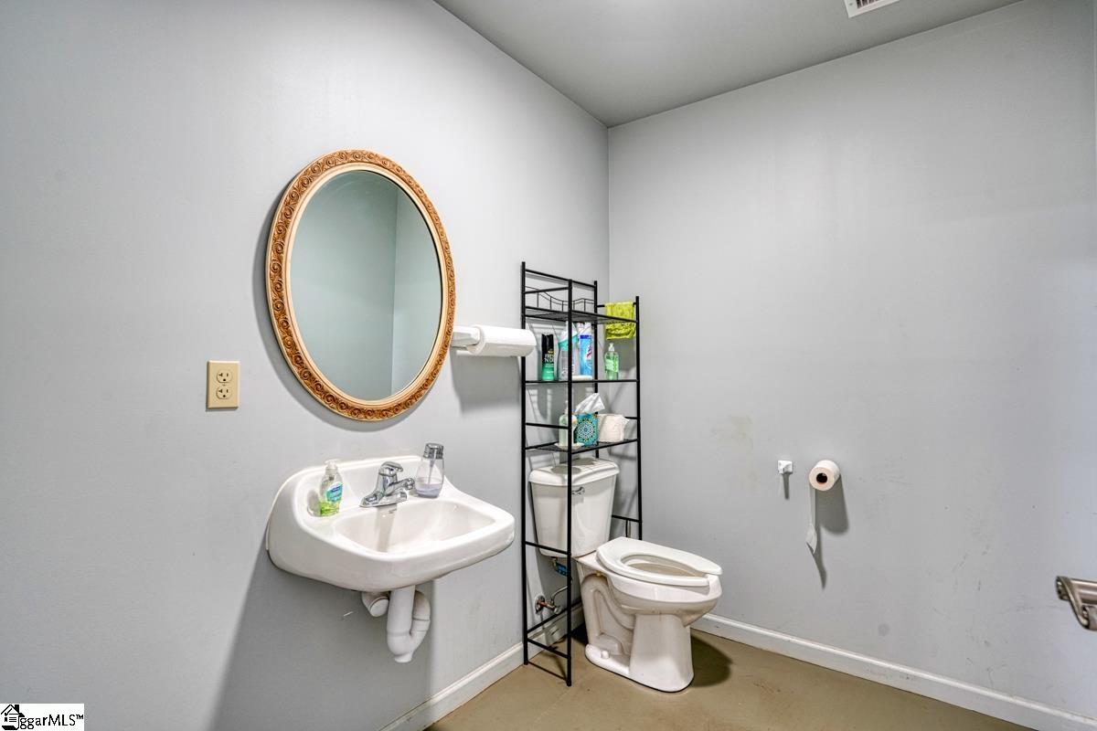 2270 Old Furnace Road Boiling Springs, SC 29316 - Photo 22 of 36 Gallery Image 22
