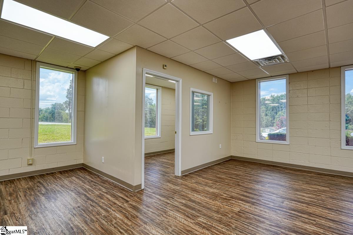 2270 Old Furnace Road Boiling Springs, SC 29316 - Photo 3 of 36 Gallery Image 3