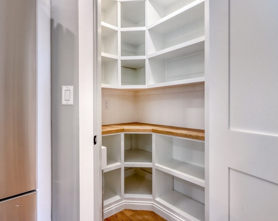 17 Tufts Road, Unit 17 Winchester, MA 01890 - Photo 12 of 42 Gallery Image 12