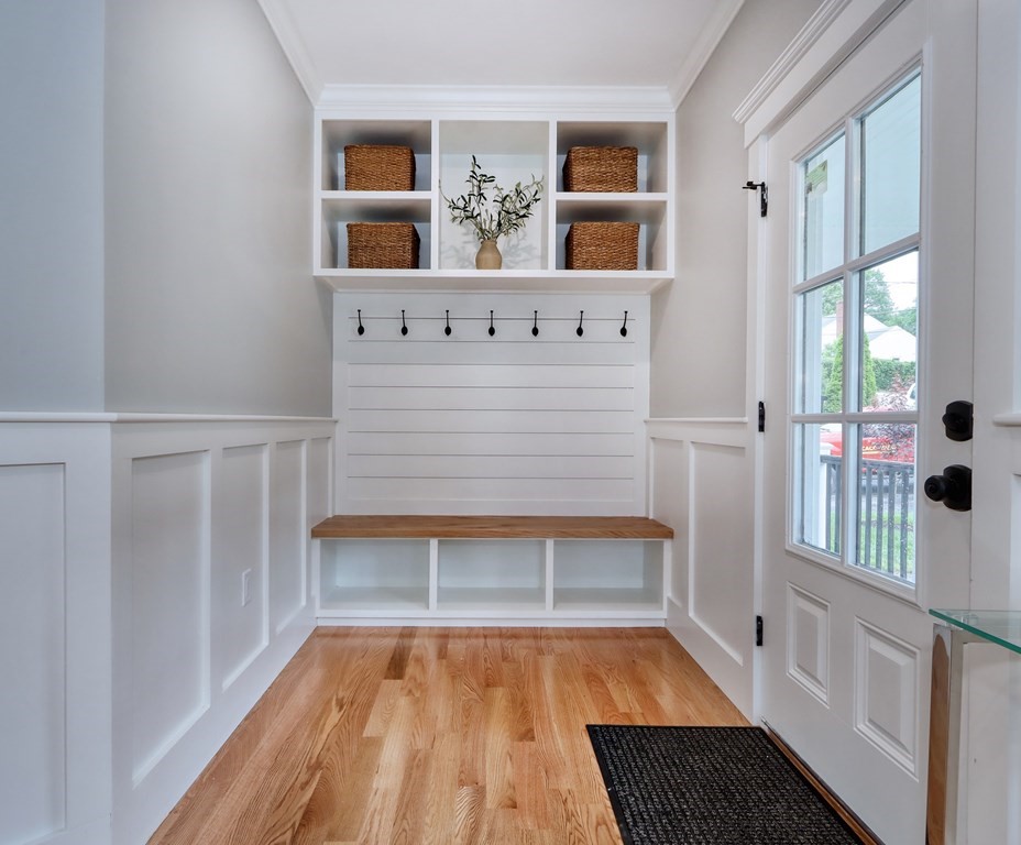 17 Tufts Road, Unit 17 Winchester, MA 01890 - Photo 2 of 42 Gallery Image 2