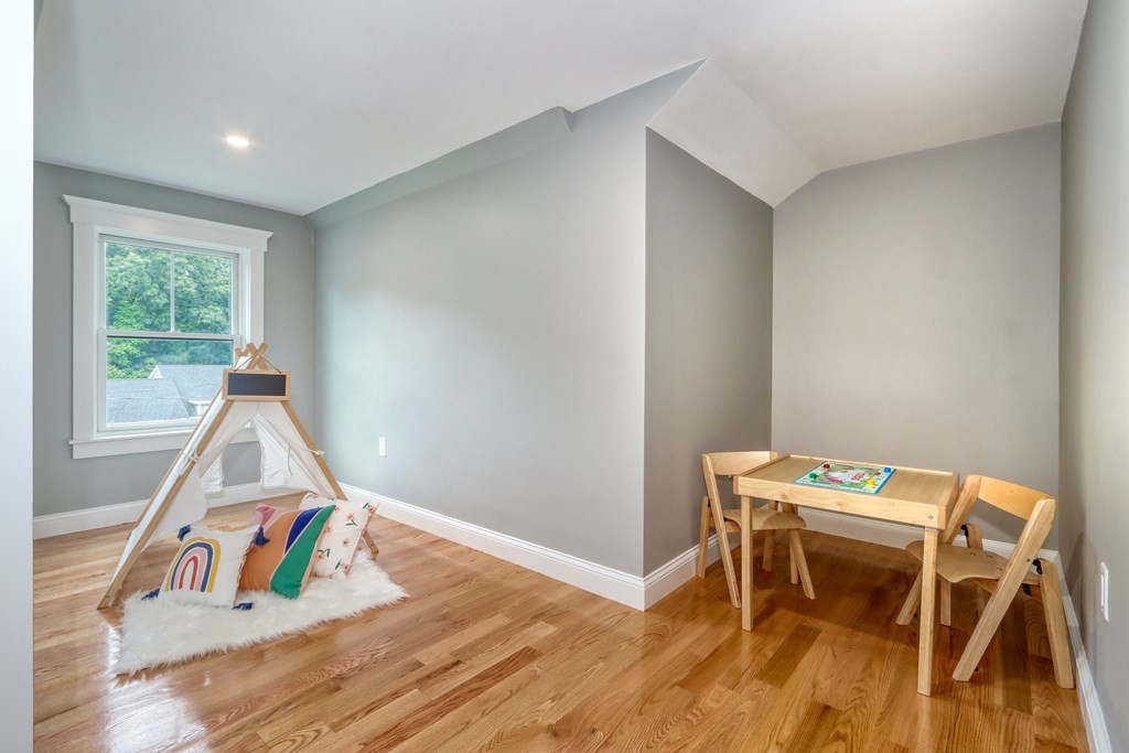 17 Tufts Road, Unit 17 Winchester, MA 01890 - Photo 31 of 42 Gallery Image 31