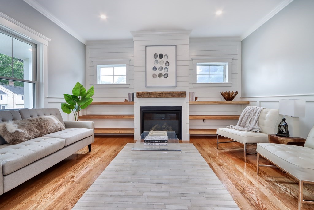 17 Tufts Road, Unit 17 Winchester, MA 01890 - Photo 4 of 42 Gallery Image 4