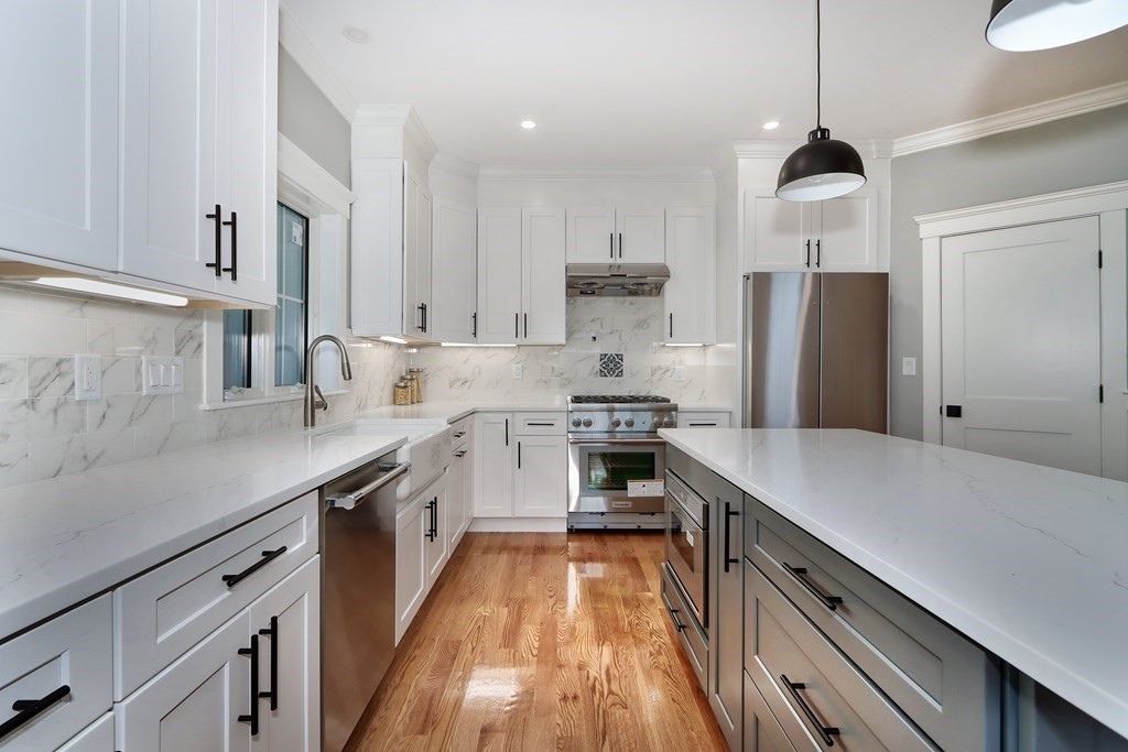 17 Tufts Road, Unit 17 Winchester, MA 01890 - Photo 9 of 42 Gallery Image 9