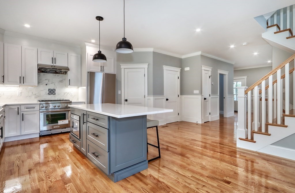 17 Tufts Road, Unit 17 Winchester, MA 01890 - Photo 10 of 42 Gallery Image 10