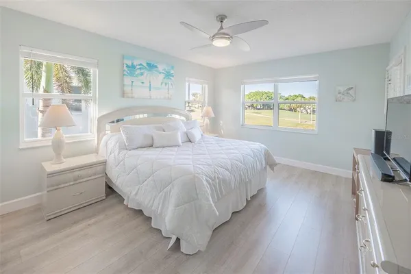 $265,000 | 425 Cerromar Terrace, Unit 459, Venice, FL 34293