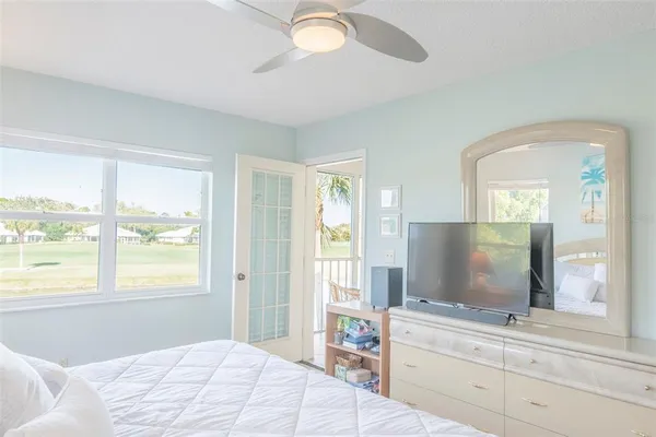 $265,000 | 425 Cerromar Terrace, Unit 459, Venice, FL 34293
