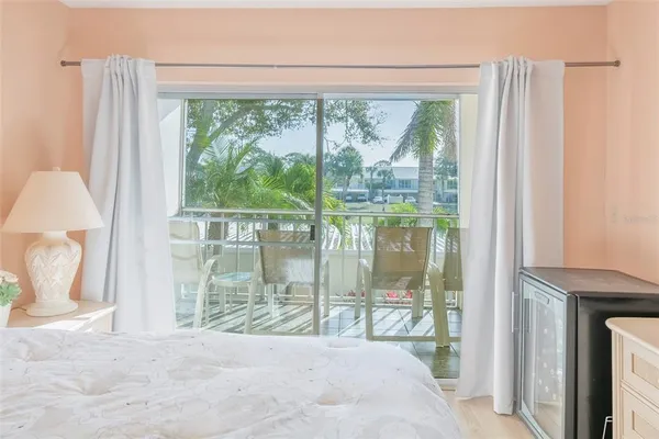 $265,000 | 425 Cerromar Terrace, Unit 459, Venice, FL 34293