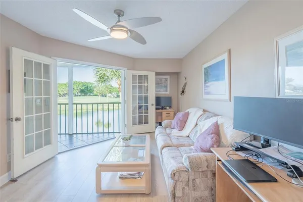 $265,000 | 425 Cerromar Terrace, Unit 459, Venice, FL 34293