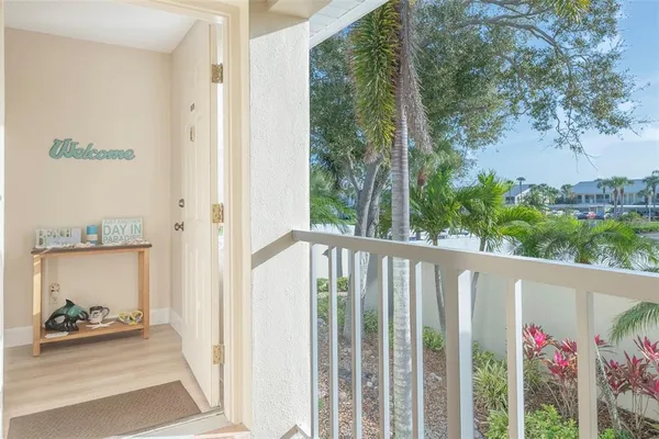 $265,000 | 425 Cerromar Terrace, Unit 459, Venice, FL 34293