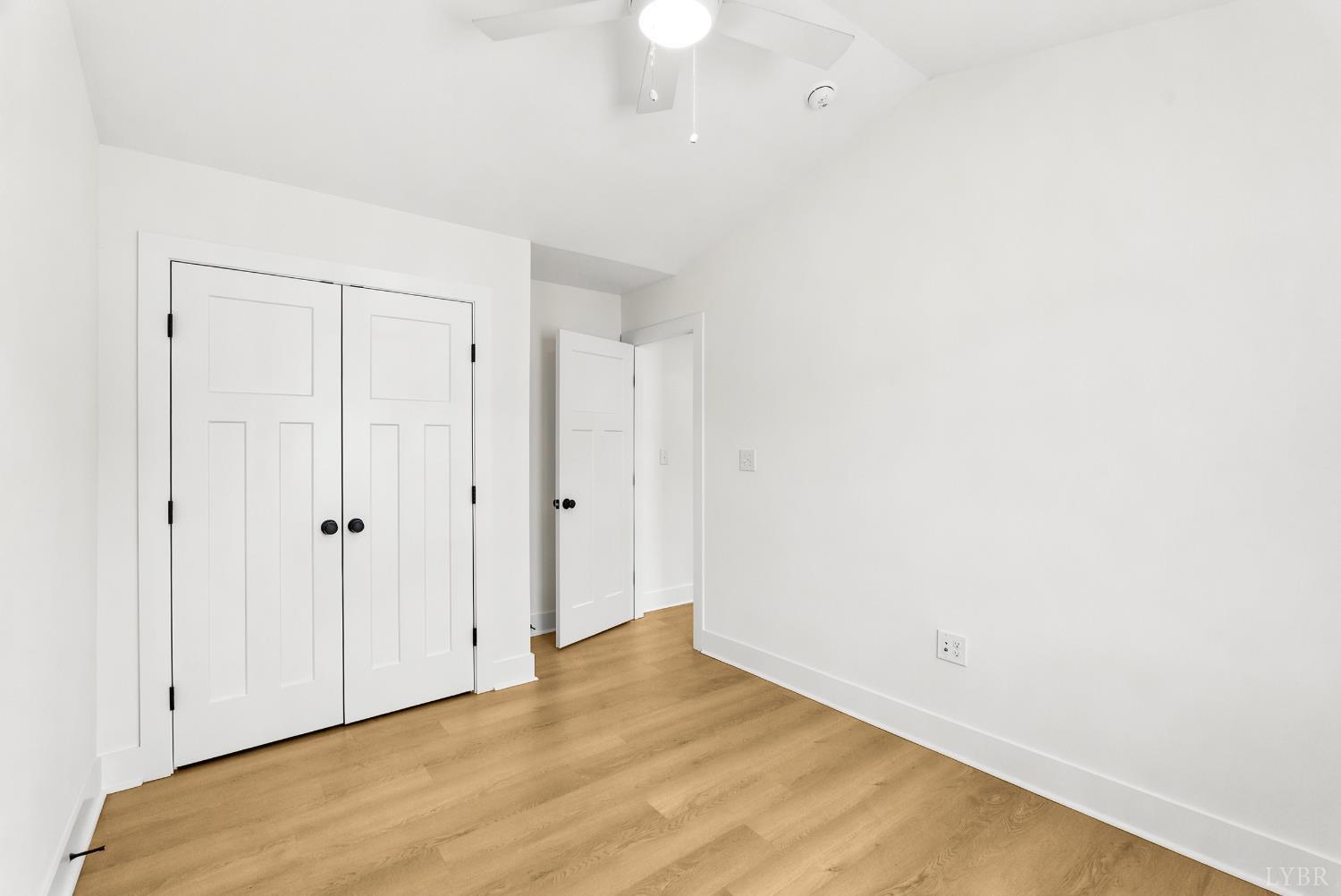 556 Leesville Road, Unit 406 Lynchburg, VA 24502 - Photo 28 of 39 a view of an empty room with a window