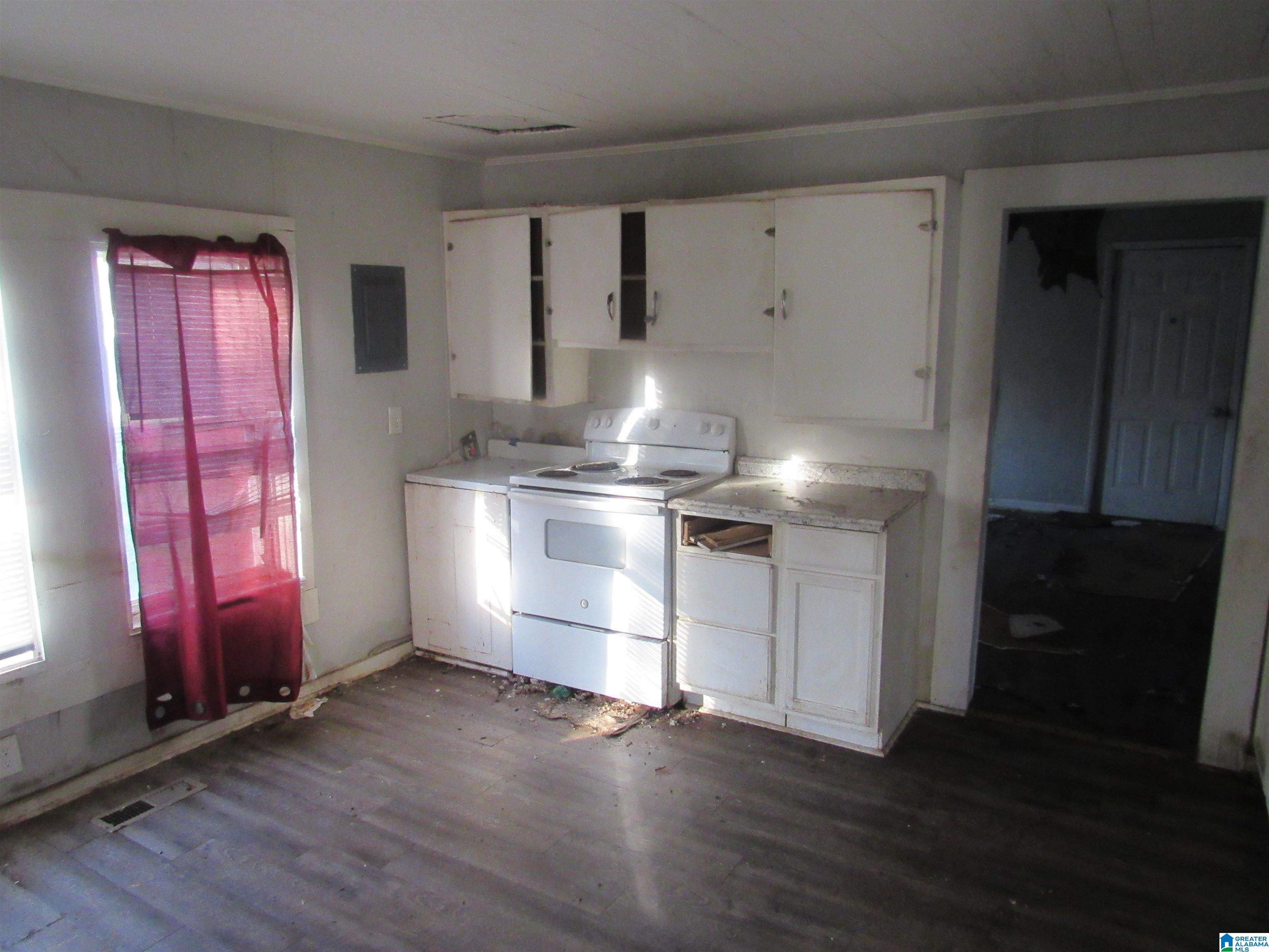 2518 16th Street North Bessemer, AL 35023 - Photo 8 of 16