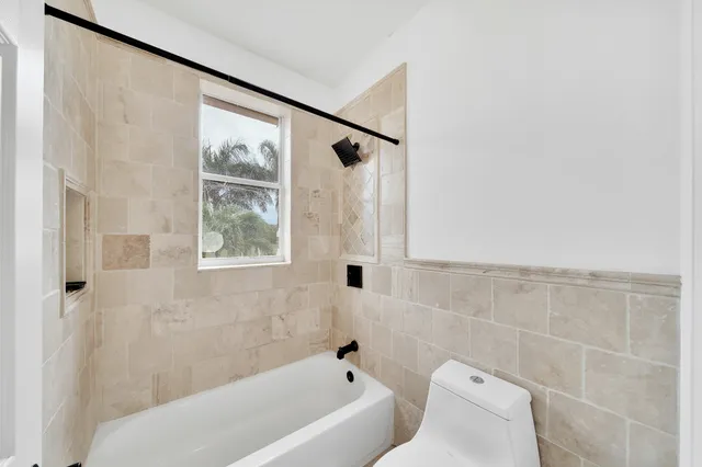 $4,750 | 5878 Bay Hill Circle, Lake Worth, FL 33463