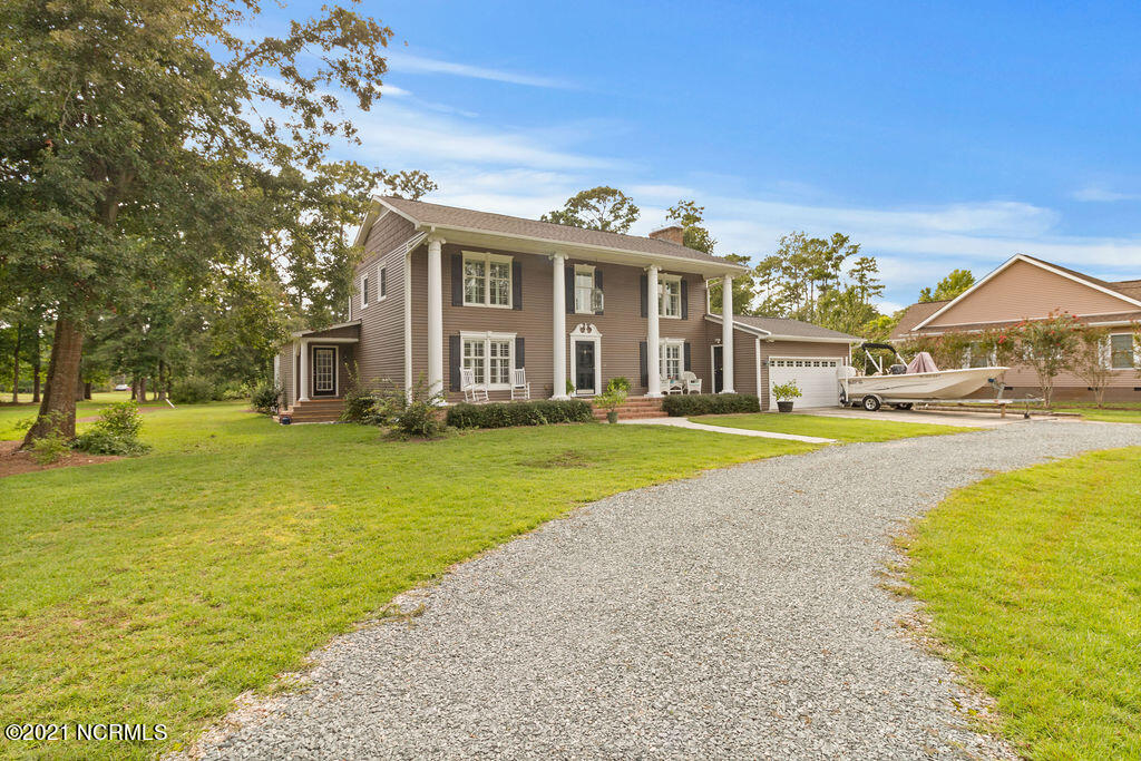 809 South Green Tee Road Hampstead, NC 28443 - Photo 2 of 49 IMG_5047