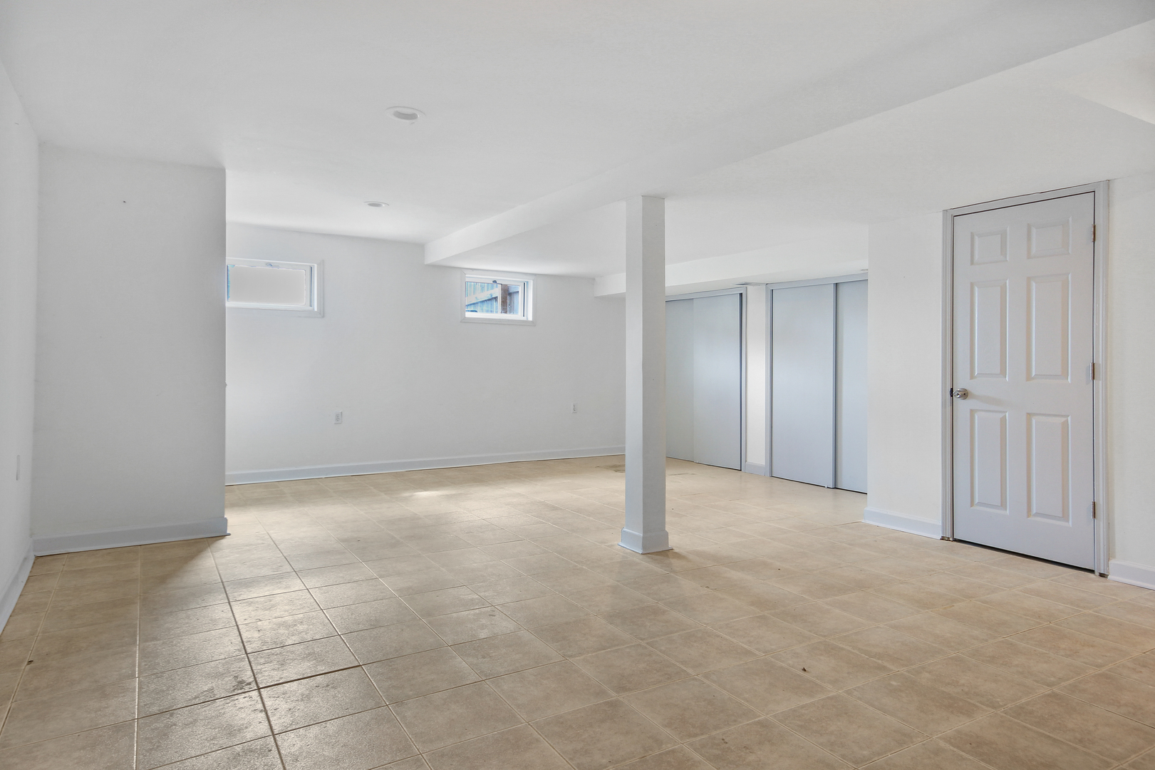 2938 East Shagbark Trail Crete, IL 60417 - Photo 14 of 22 a view of an empty room