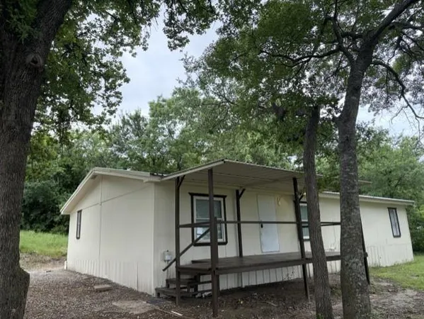 $1,500 | 405 Hilltop Meadows Court, Springtown, TX 76082