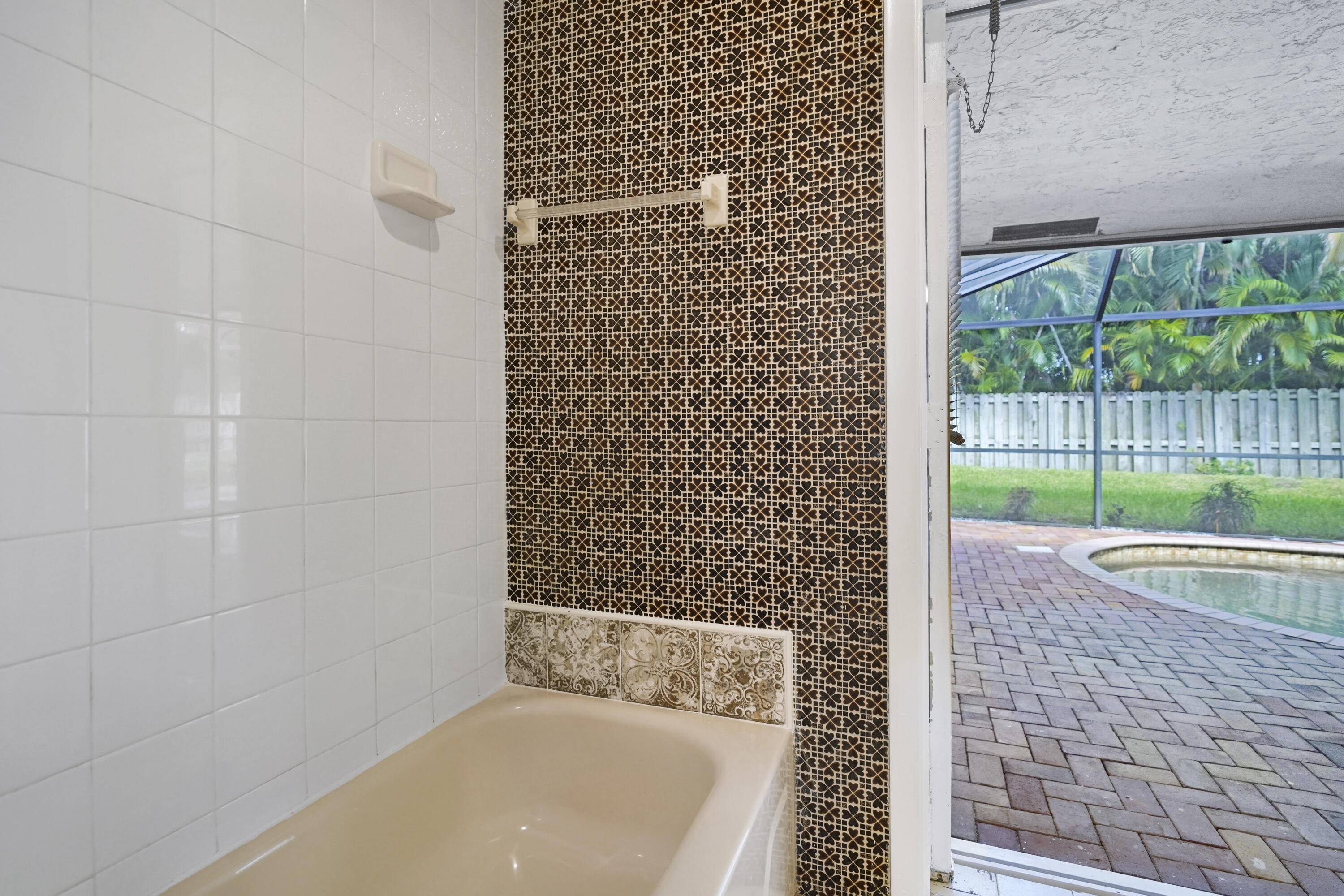 22671 Bella Rita Circle Boca Raton, FL 33433 - Photo 27 of 37 Cabana.Bathroom.2.22671