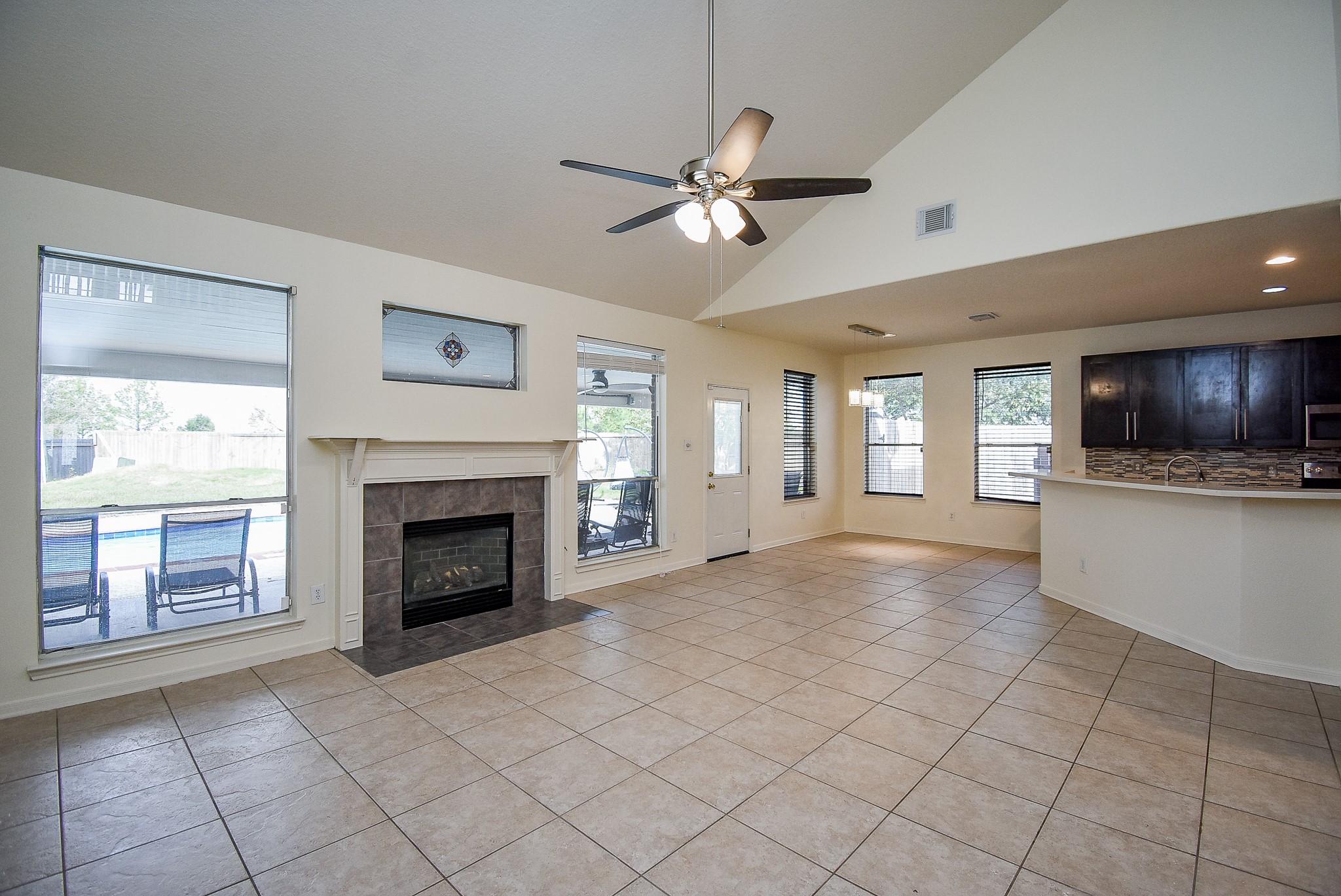 6323 Haddock Court Houston, TX 77041 - Photo 11 of 37