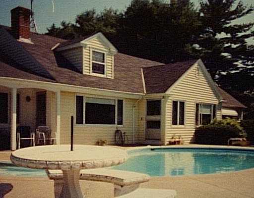 318 Post Road Westerly, RI 02891 - Photo 1 of 1 Exterior Front.