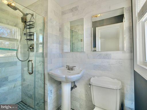 412 James Lane Springfield, PA 19064 - Photo 11 of 26 Gallery Image 11