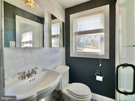 412 James Lane Springfield, PA 19064 - Photo 12 of 26 Gallery Image 12