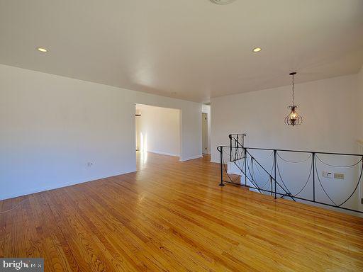 412 James Lane Springfield, PA 19064 - Photo 4 of 26 Gallery Image 4