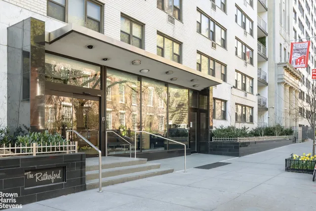 $475,000 | 230 East 15th Street, Unit 5J | Gramercy