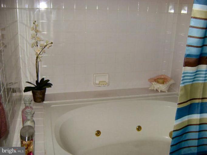 604 Churchill Road, Unit O Bel Air, MD 21014 - Photo 20 of 30 a bathroom with a sink
