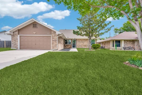 $285,000 | 6207 Patriotic Court, Arlington, TX 76002