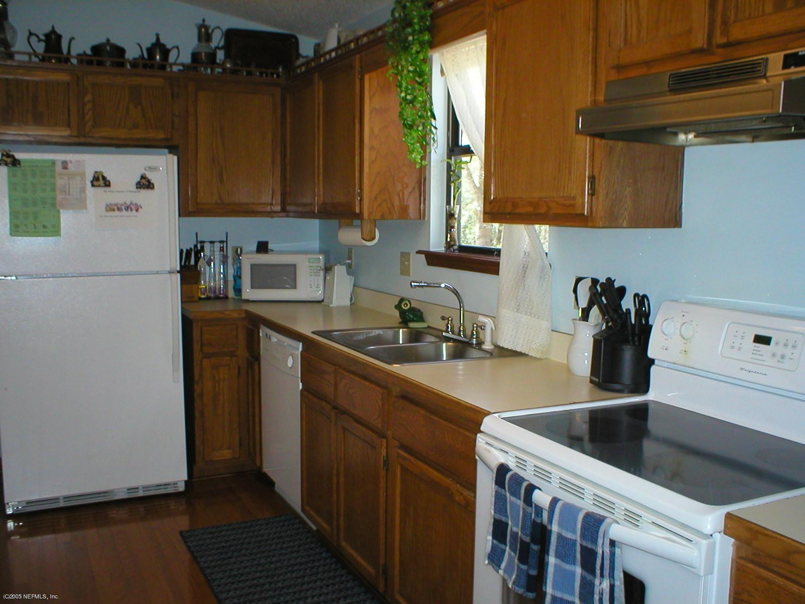 4506 Tumbleweed Road Middleburg, FL 32068 - Photo 4 of 5 Kitchen