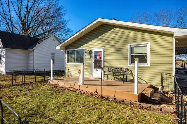 $168,000 | 625 North Franklin Street, Staunton, IL 62088