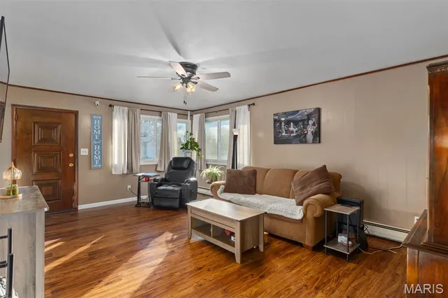 $168,000 | 625 North Franklin Street, Staunton, IL 62088