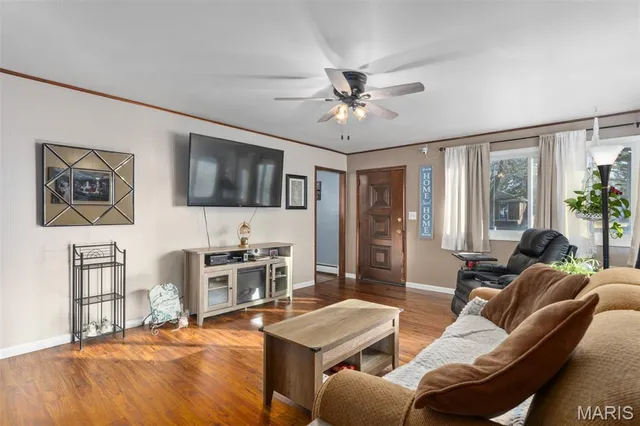 $168,000 | 625 North Franklin Street, Staunton, IL 62088