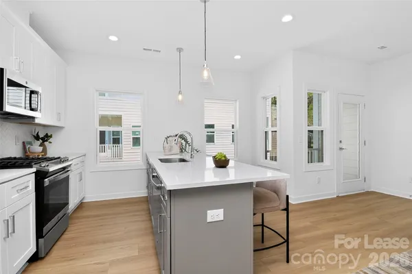 $1,940 | 3709 Lou Ann Avenue, Charlotte, NC 28208