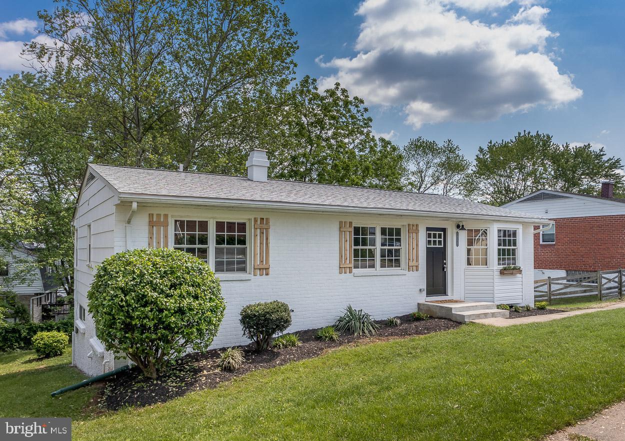 10127 Charington Road Cockeysville, MD 21030 - Photo 1 of 39 Gallery Image 1