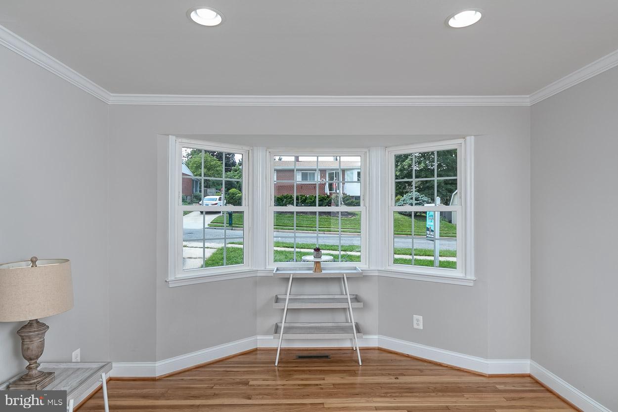 10127 Charington Road Cockeysville, MD 21030 - Photo 14 of 39 Gallery Image 14