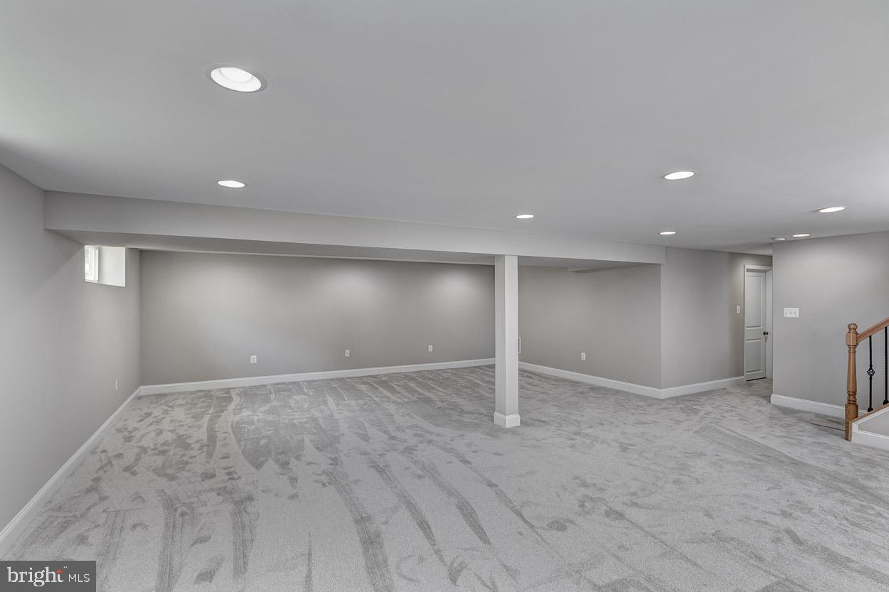 10127 Charington Road Cockeysville, MD 21030 - Photo 27 of 39 Gallery Image 27