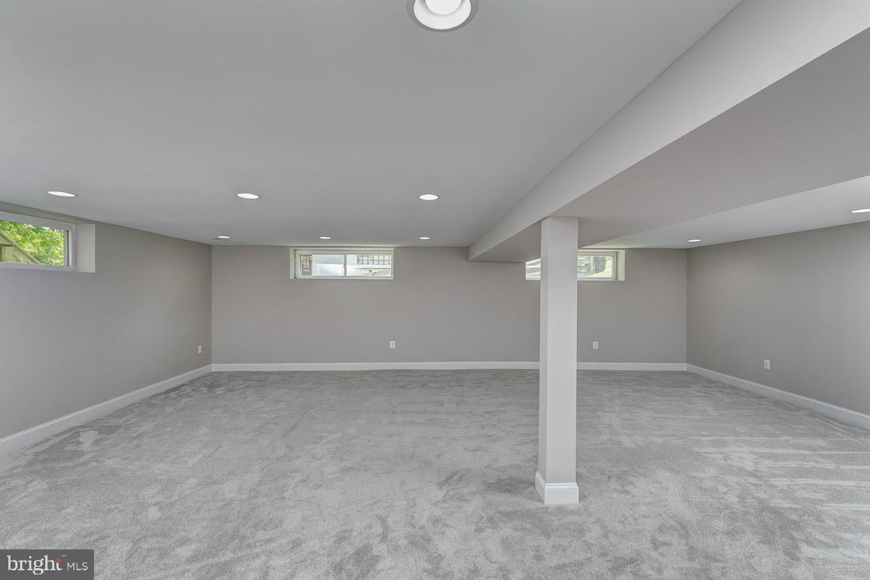 10127 Charington Road Cockeysville, MD 21030 - Photo 29 of 39 Gallery Image 29