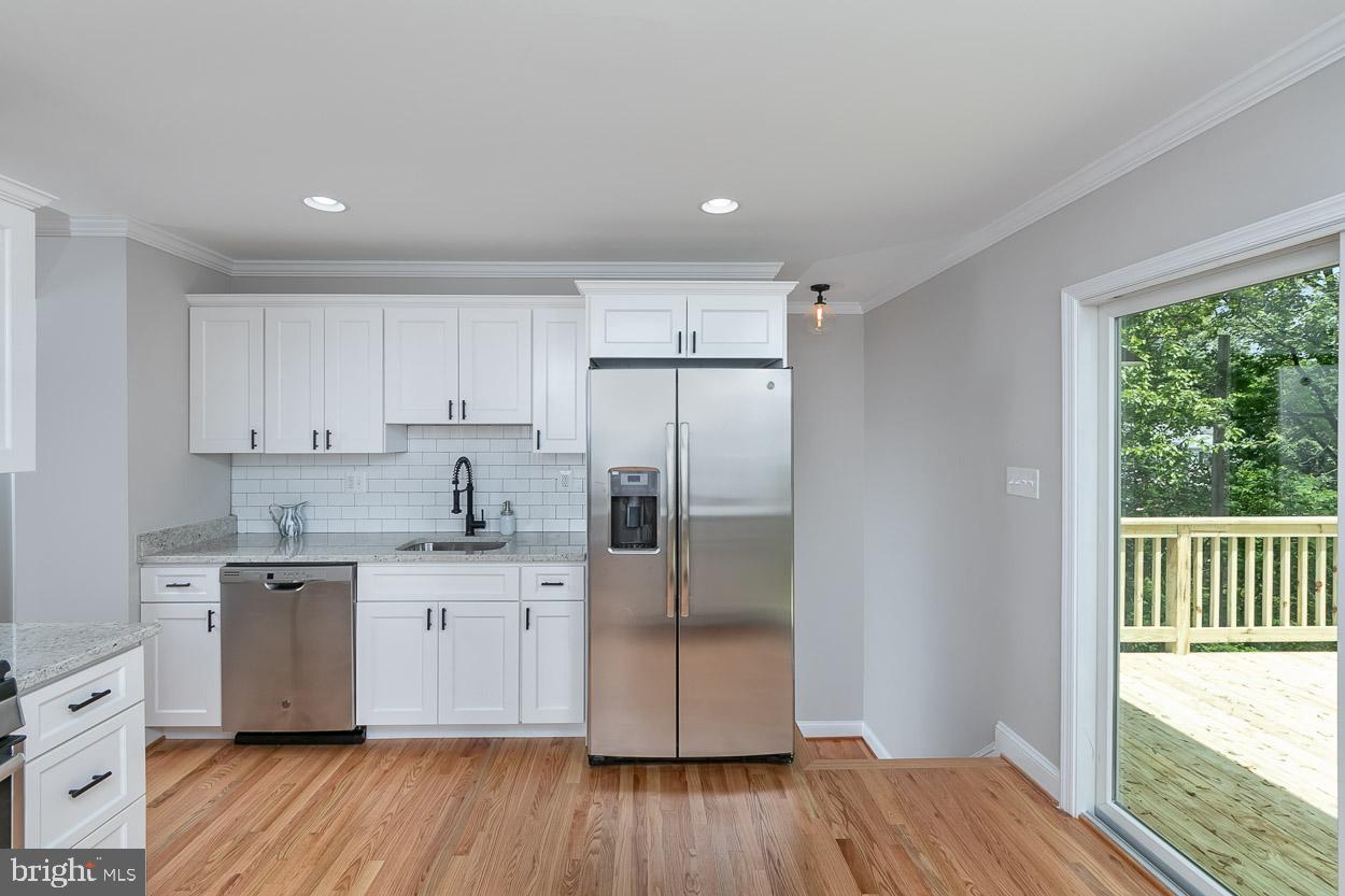 10127 Charington Road Cockeysville, MD 21030 - Photo 4 of 39 Gallery Image 4