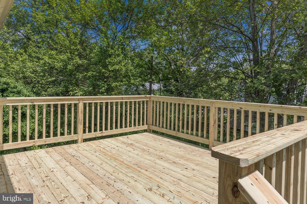 10127 Charington Road Cockeysville, MD 21030 - Photo 9 of 39 Gallery Image 9