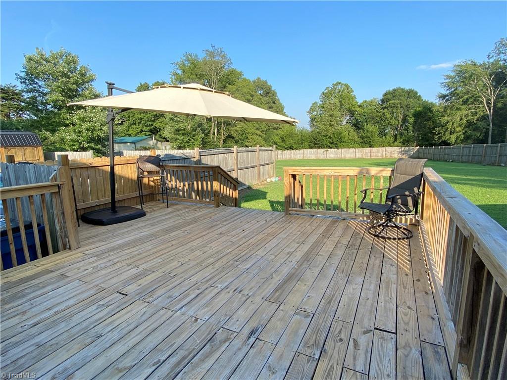 593 Gladstone Road Mocksville, NC 27028 - Photo 31 of 34 Huge backyard!