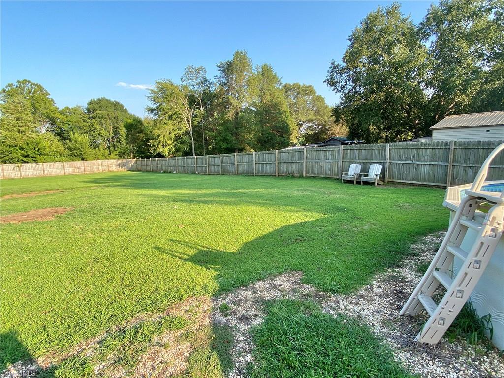 593 Gladstone Road Mocksville, NC 27028 - Photo 32 of 34 Huge backyard!