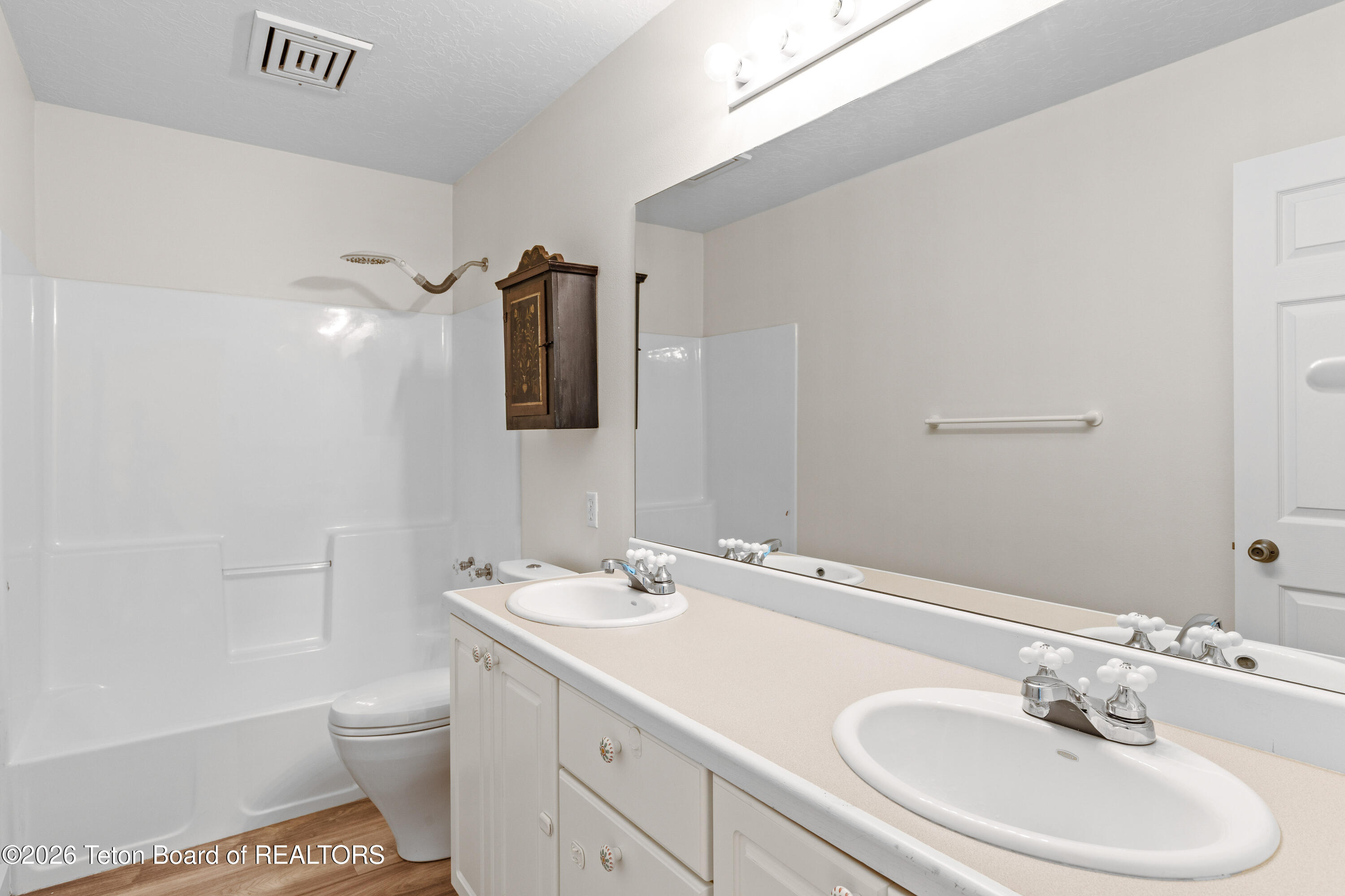 68 Kelly Lane Alpine, WY 83128 - Photo 24 of 46 68 Kelly Ln IMG_3495